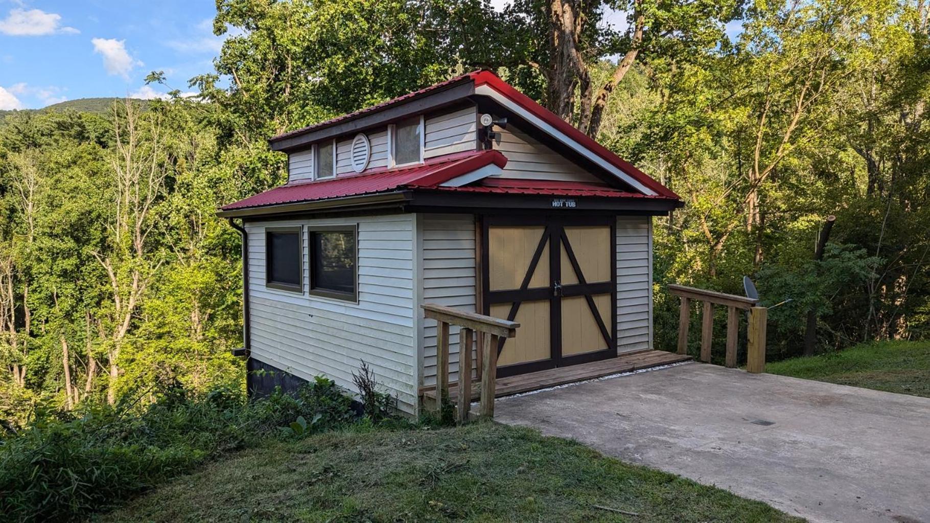 Red Roof Mountain Cabin With Starlink Internet! Stanley Zewnętrze zdjęcie