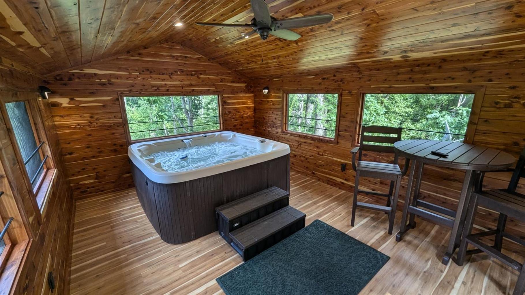Red Roof Mountain Cabin With Starlink Internet! Stanley Zewnętrze zdjęcie